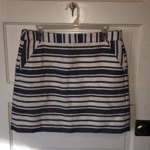 🎉HP Everyday Essentials🎉 nautical striped skirt